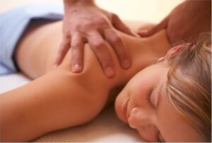 Massagem Terapêutica em São José SC - Vico Massagista e Quiropraxia.