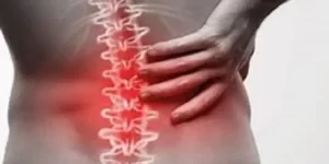 Benefícios da massagem para mau jeito na coluna? A massagem terapêutica pode trazer diversos benefícios para o mau jeito na coluna. Ela ajuda a aliviar a dor, reduzir a inflamação, relaxar os músculos tensos, melhorar a circulação sanguínea, promover a recuperação e o bem-estar geral. A massagem também pode ajudar a melhorar a postura e prevenir futuras lesões. Quando procurar os serviços profissionais do terapeuta "Vico Massagista e Quiropraxia"? Recomenda-se procurar os serviços profissionais do terapeuta "Vico Massagista e Quiropraxia" quando você estiver sofrendo de mau jeito na coluna e estiver buscando tratamento eficaz. O terapeuta possui mais de 30 anos de experiência em terapias integrativas e complementares, incluindo massagem terapêutica e quiropraxia.